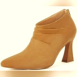 Coutgo Women's High HeelAnkle Boots Pointed Toe.. Size 9.1/2  Camel Color NWOT